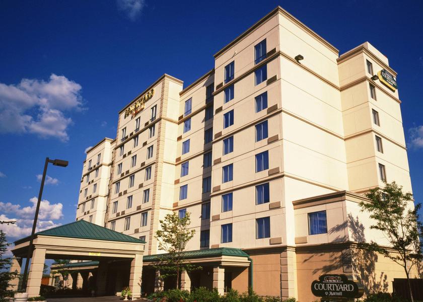 Ontario Toronto Hotel Exterior