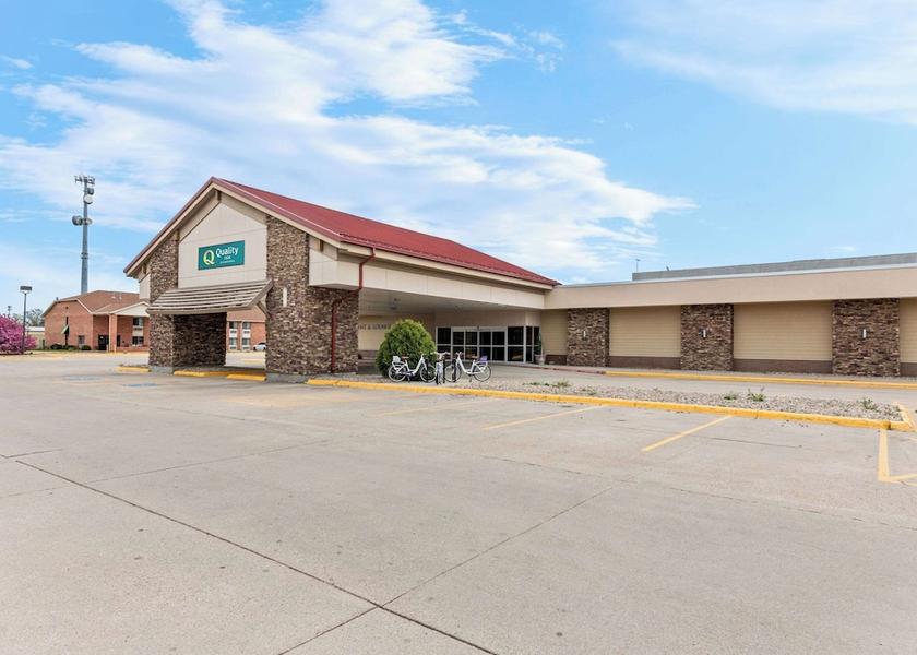 Nebraska Columbus Exterior Detail