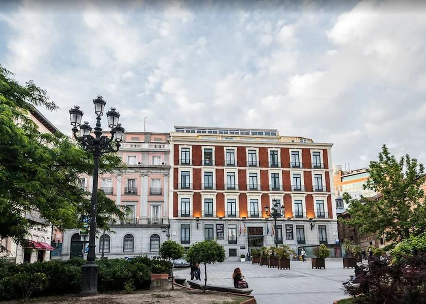 Community of Madrid Madrid Front of property