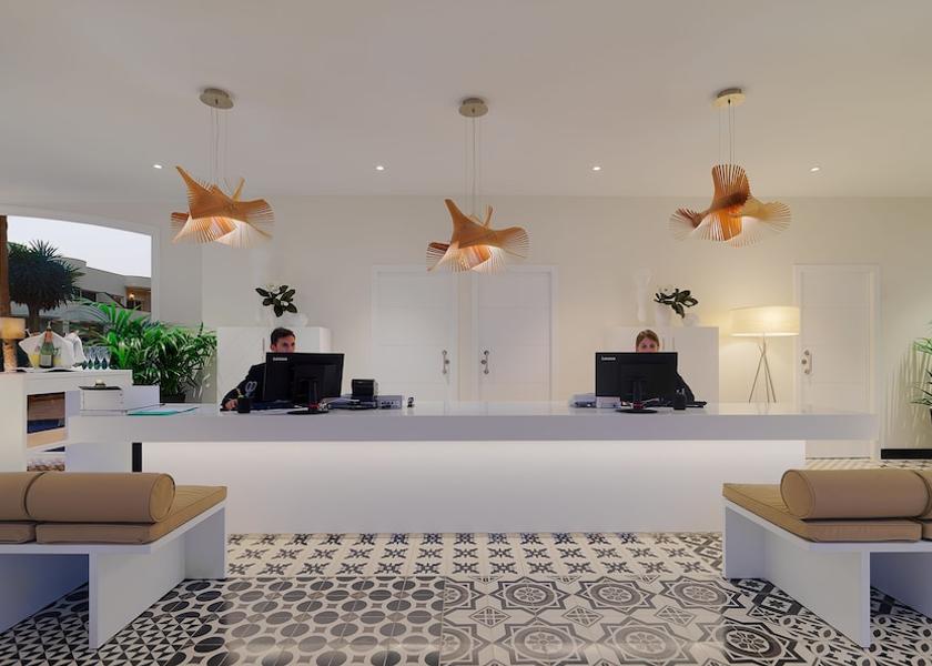 Canary Islands La Oliva Reception