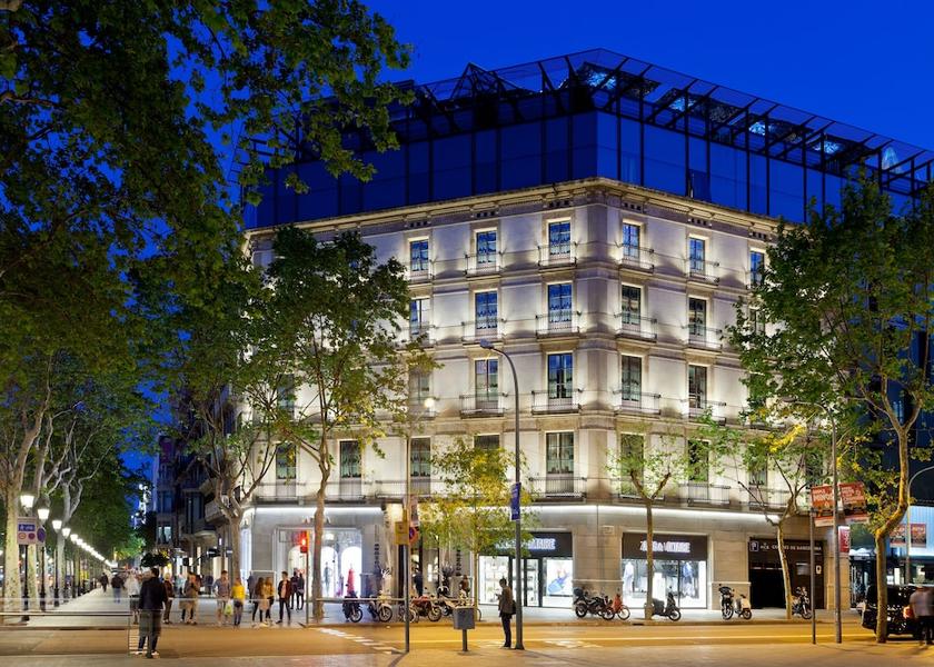 Catalonia Barcelona Front of property - evening/night