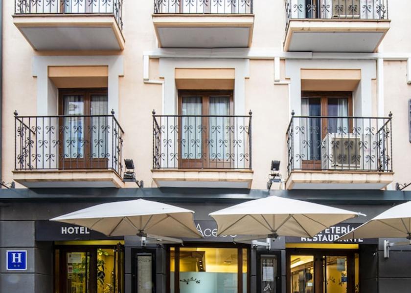 Aragon Jaca Front of property