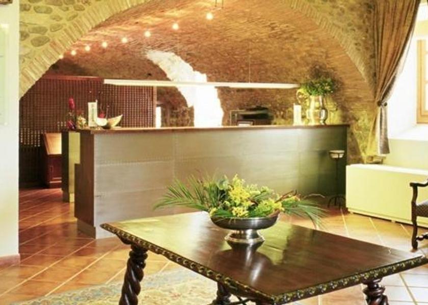 La Rioja Santo Domingo de la Calzada lobby