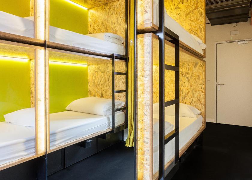 Community of Madrid Madrid 1 Person in 4-Bed Dormitory - Mixed