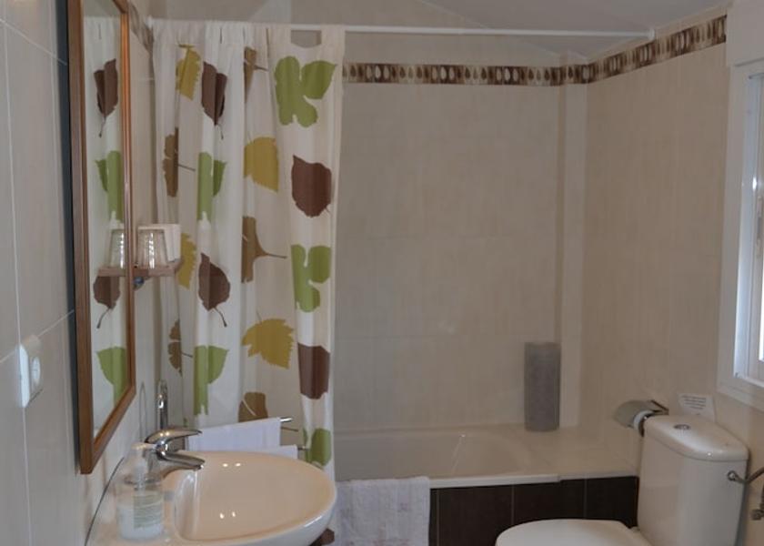 Andalusia Cortes de la Frontera Bathroom