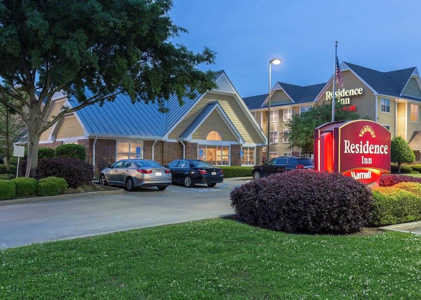 Louisiana Monroe Exterior Detail