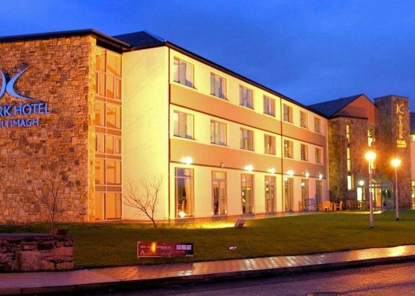 County Mayo Kiltimagh Front of property - evening/night