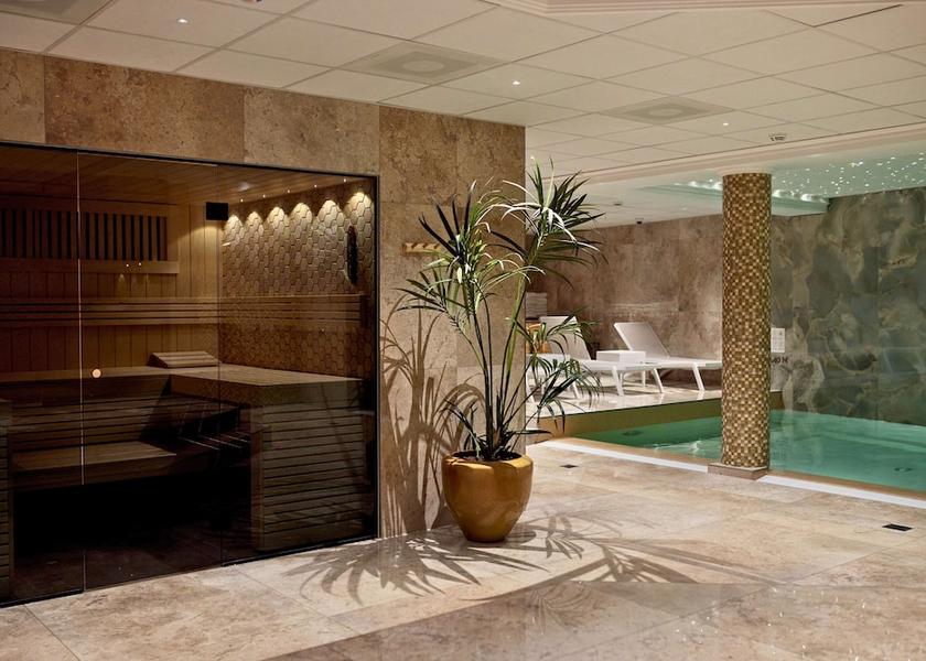 South Holland Noordwijk Pool