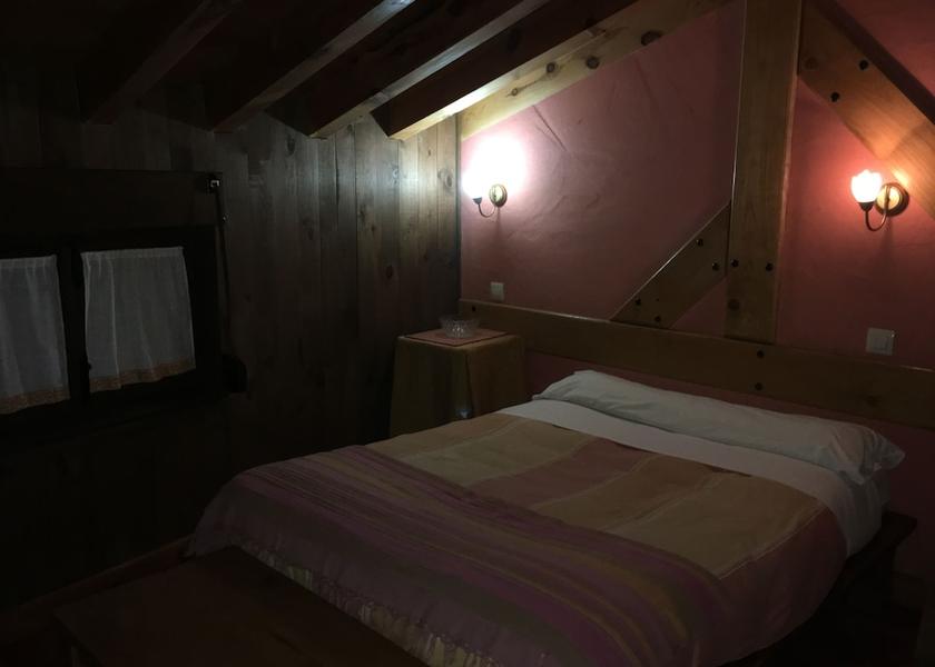Castile and León Navarredonda de Gredos Room