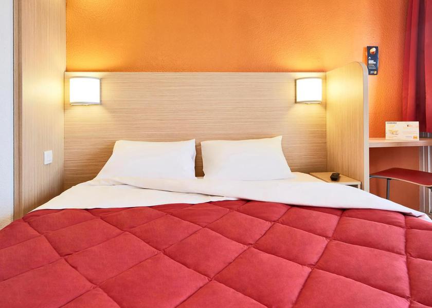 Île-de-France Epinay-sur-Orge Triple Room (1 Double Bed + 1 Single Bed)