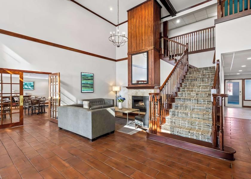 Indiana Fort Wayne Lobby