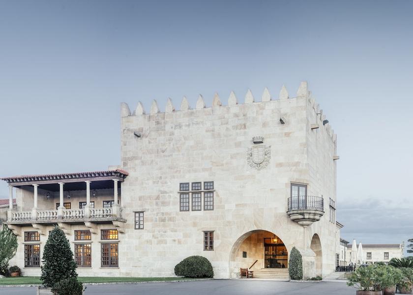 Galicia Baiona Front of property