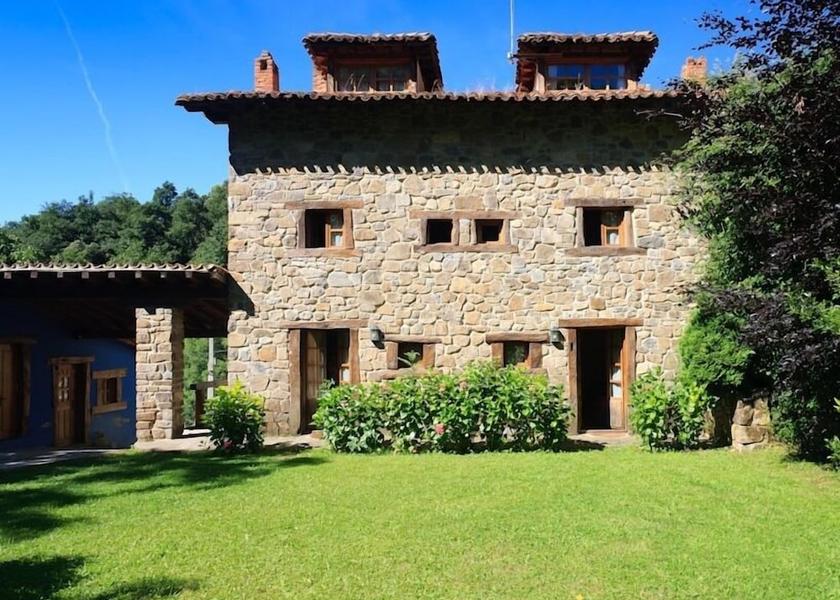 Cantabria Camaleno Exterior Detail