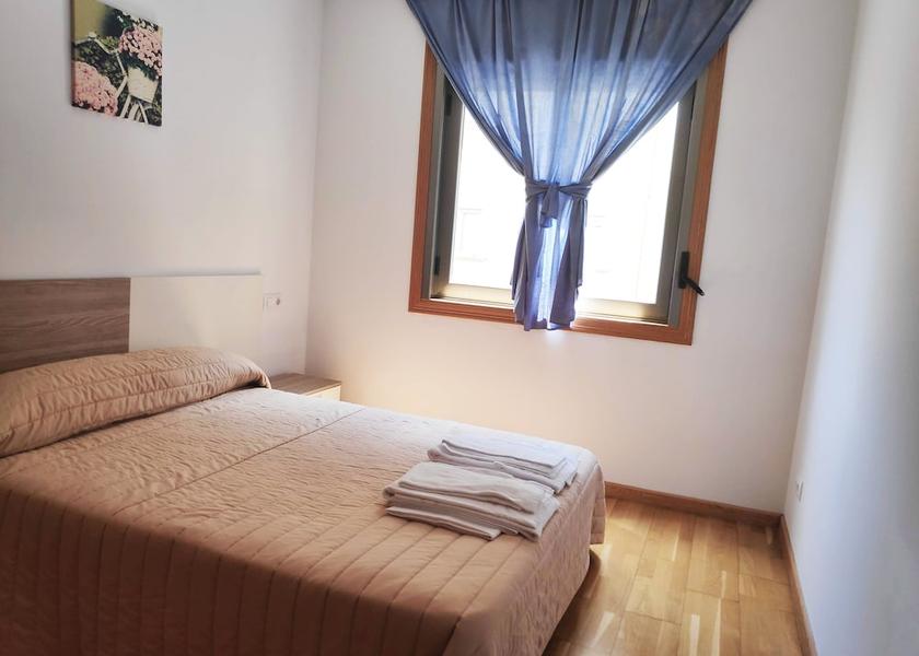 Galicia Ares Room