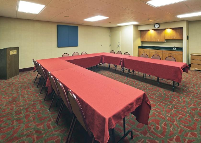 Ohio Youngstown Meeting Room