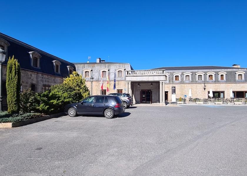 Castile and León Navarredonda de Gredos Parking