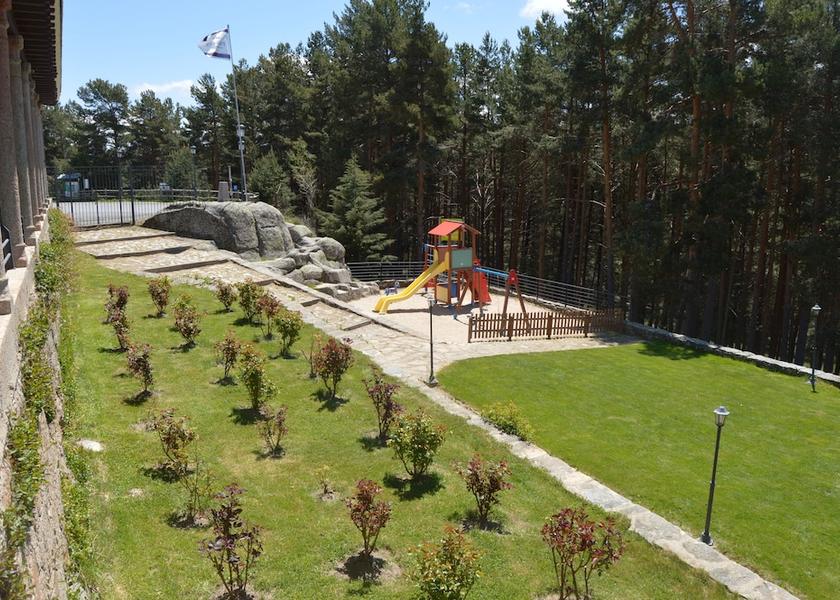 Castile and León Navarredonda de Gredos Garden