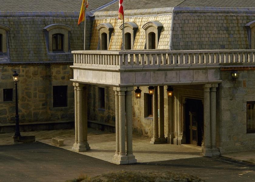 Castile and León Navarredonda de Gredos Front of property