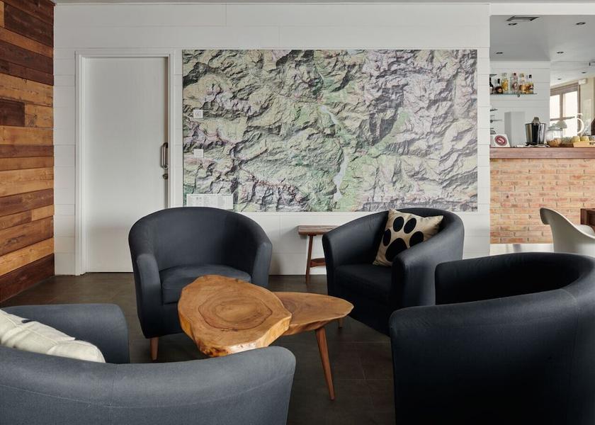 Aragon Sallent de Gallego Lobby sitting area