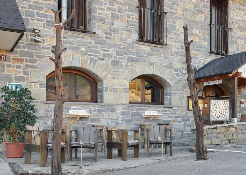 Aragon Sallent de Gallego Front of property