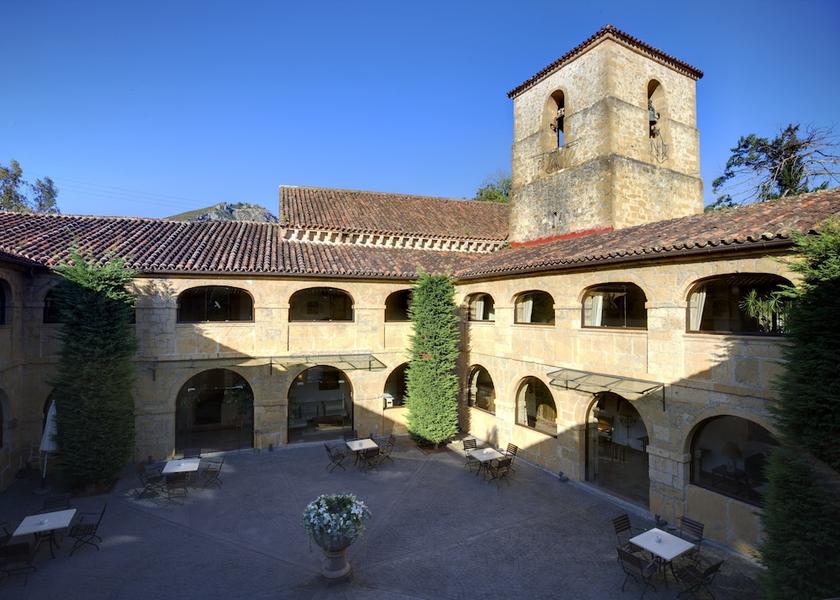 Asturias Cangas de Onis Front of property