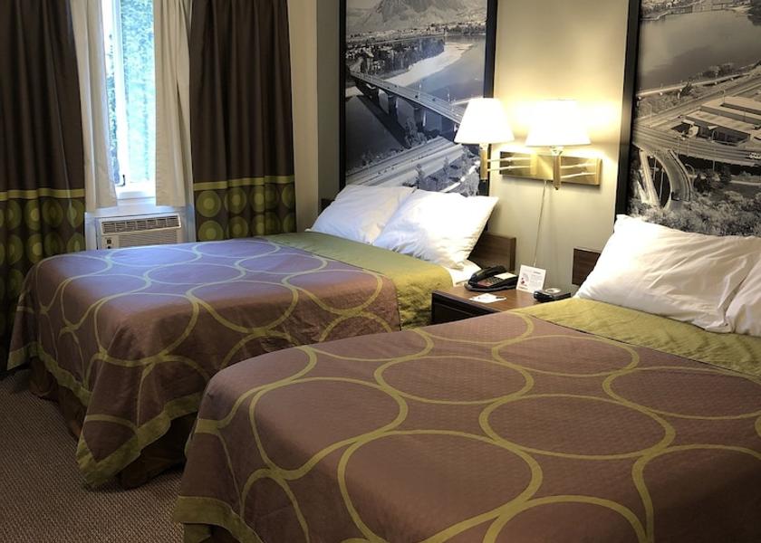 British Columbia Kamloops Room