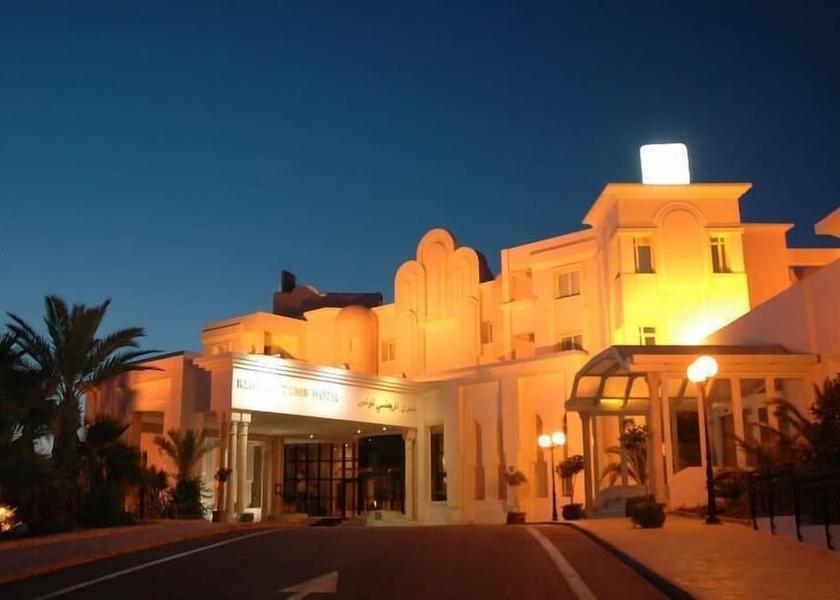  Gammarth Exterior Detail