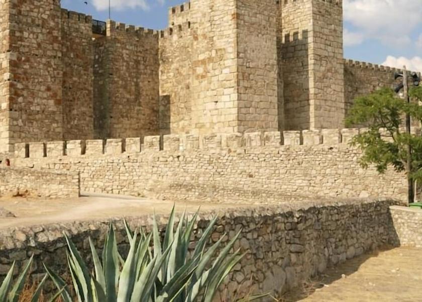 Extremadura Trujillo Property Grounds
