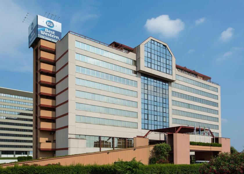 Veneto San Giovanni Lupatoto exterior view