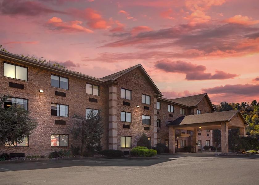 West Virginia Huntington Exterior Detail