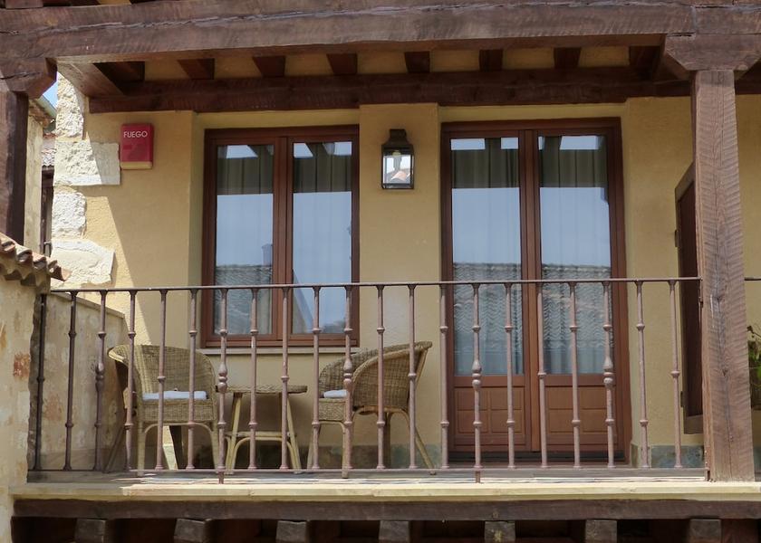 Castile and León Pedraza Terrace