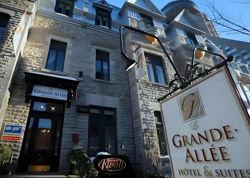 Quebec Québec City Hotel Exterior