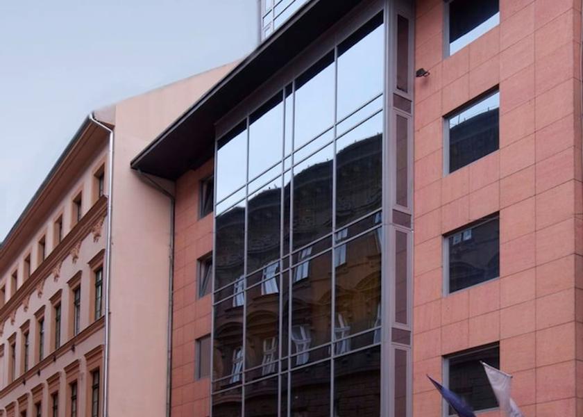  Budapest Front of property