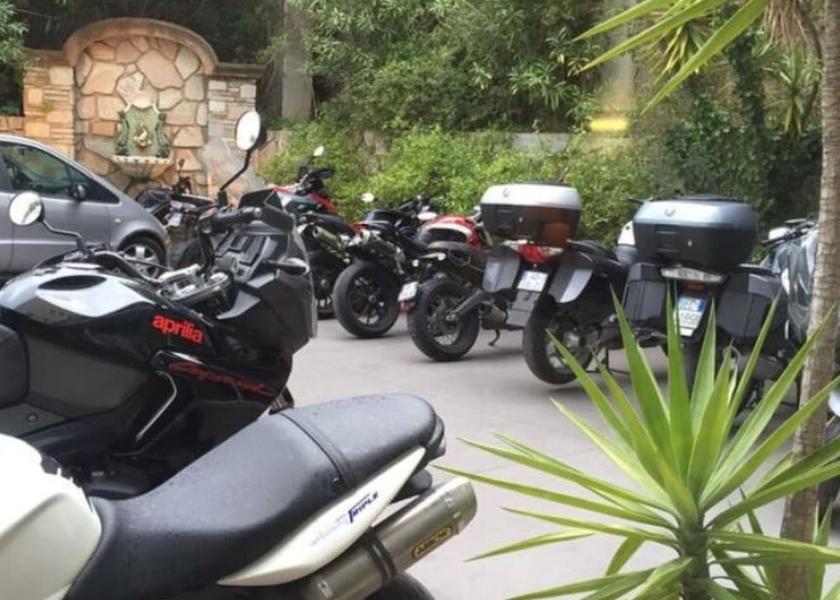 Corsica Calvi Parking
