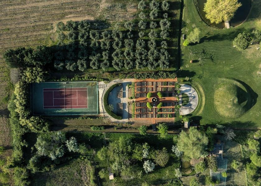 Provence-Alpes-Côte d'Azur Saint-Saturnin-les-Apt Tennis Court