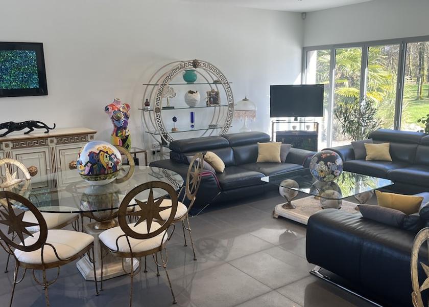 Nouvelle-Aquitaine Saint-Junien Living Area