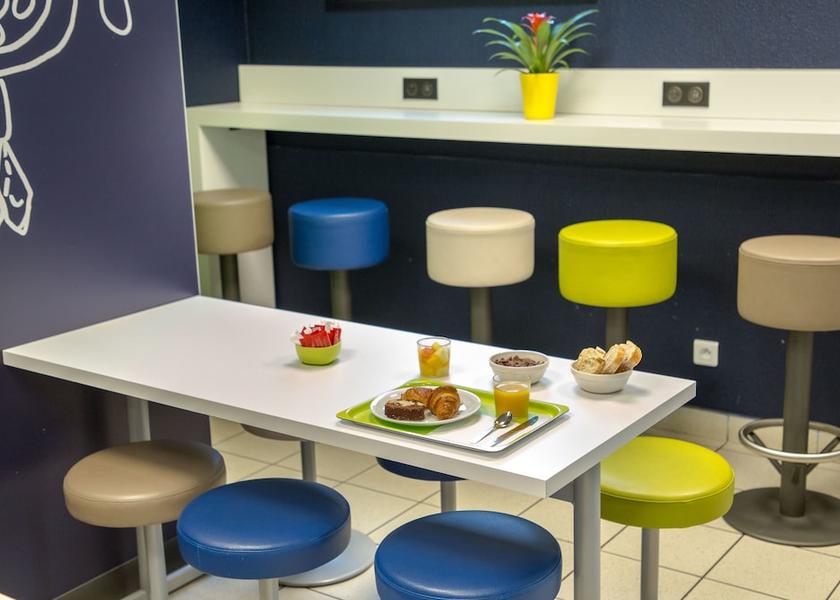 Auvergne-Rhone-Alpes Vienne Breakfast buffet