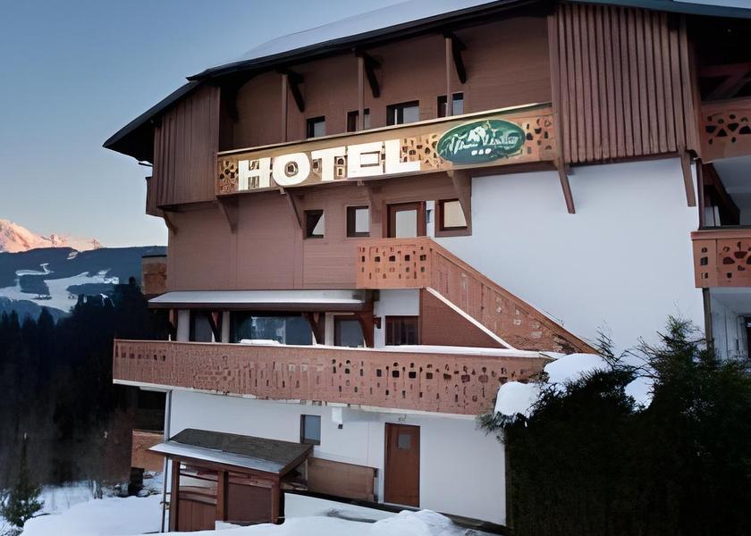 Auvergne-Rhône-Alpes Combloux Hotel Exterior