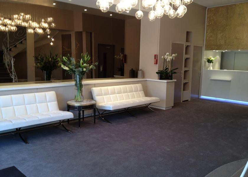 Provence - Alpes - Cote d'Azur Cannes Lobby