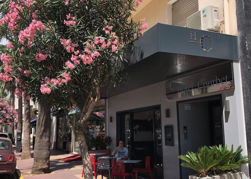 Provence - Alpes - Cote d'Azur Antibes Facade