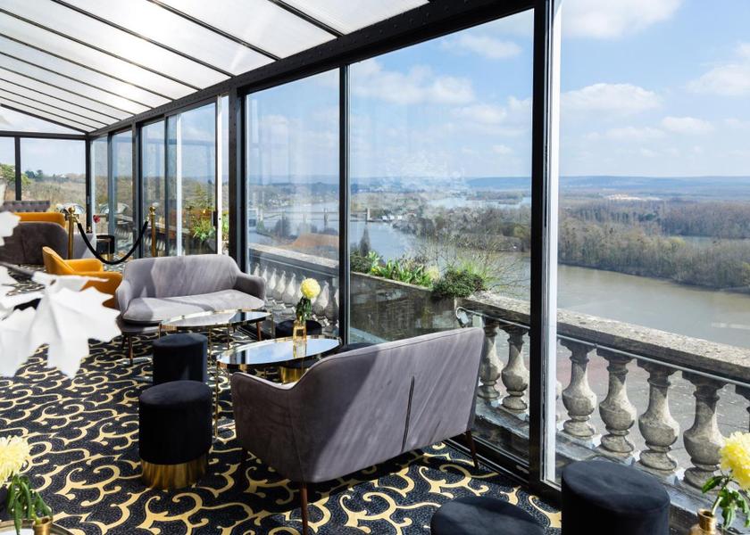 Ile-de-France Rolleboise bar/lounge