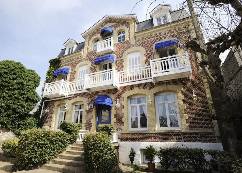 Normandy Etretat Facade