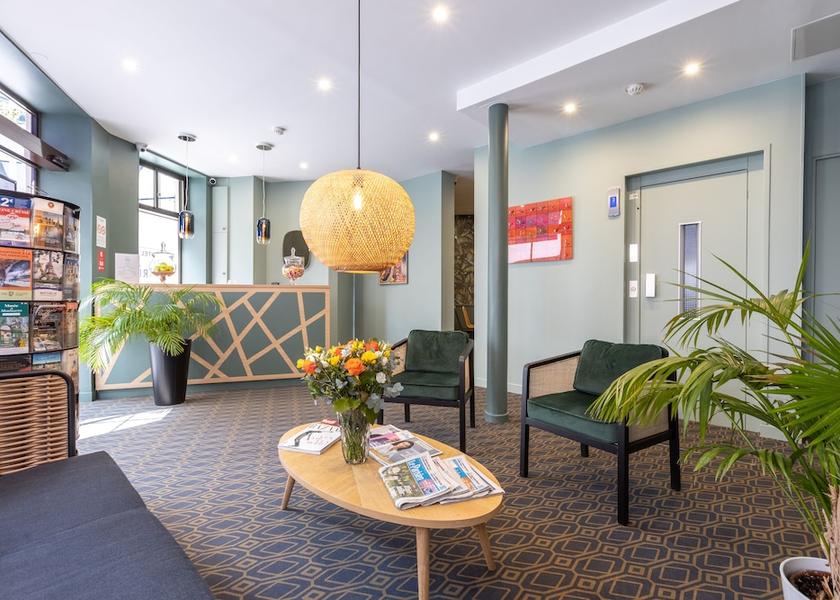 Ile-de-France Boulogne-Billancourt Entrance