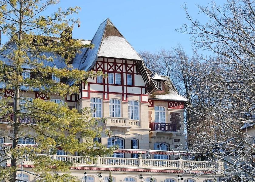 Hauts-de-France Gouvieux Exterior Detail
