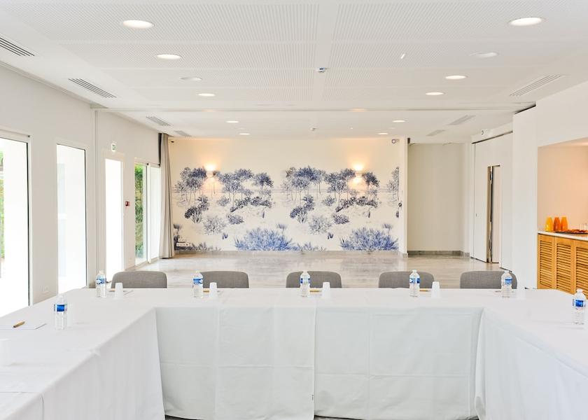Nouvelle-Aquitaine Sainte-Marie-de-Re Business Centre