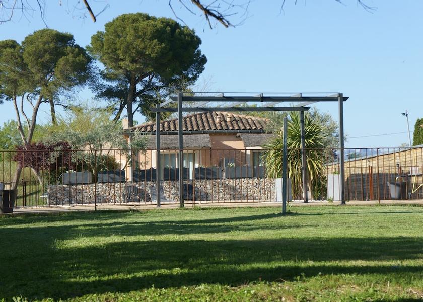 Provence - Alpes - Cote d'Azur Loriol-du-Comtat Primary image