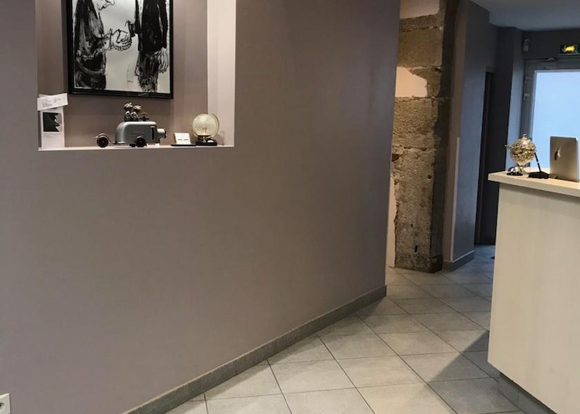 Auvergne-Rhone-Alpes Saint-Etienne Reception