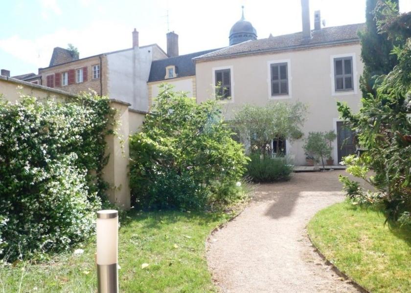 Bourgogne-Franche-Comte Paray-le-Monial Facade