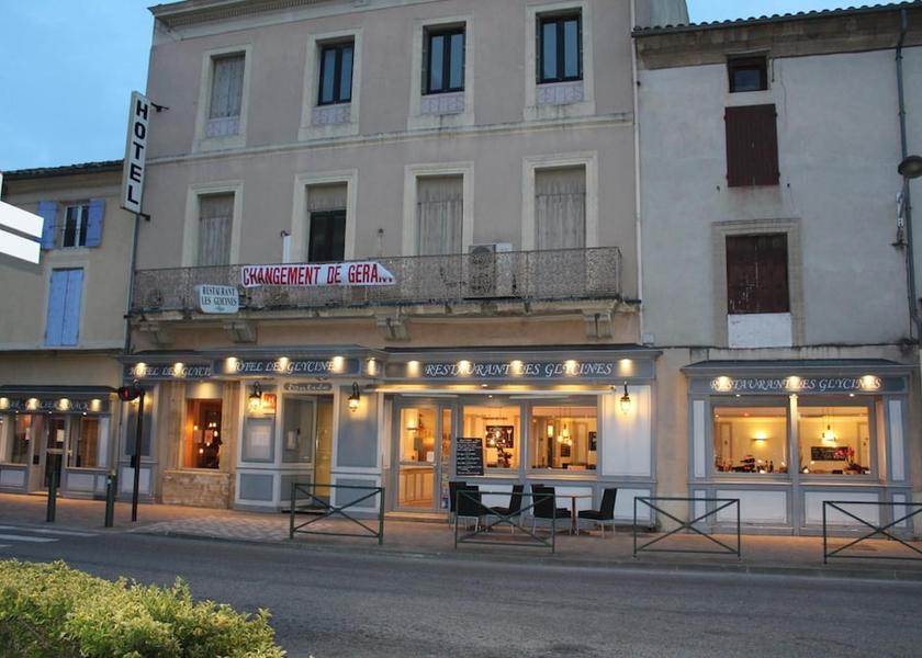 Occitanie Remoulins Exterior Detail