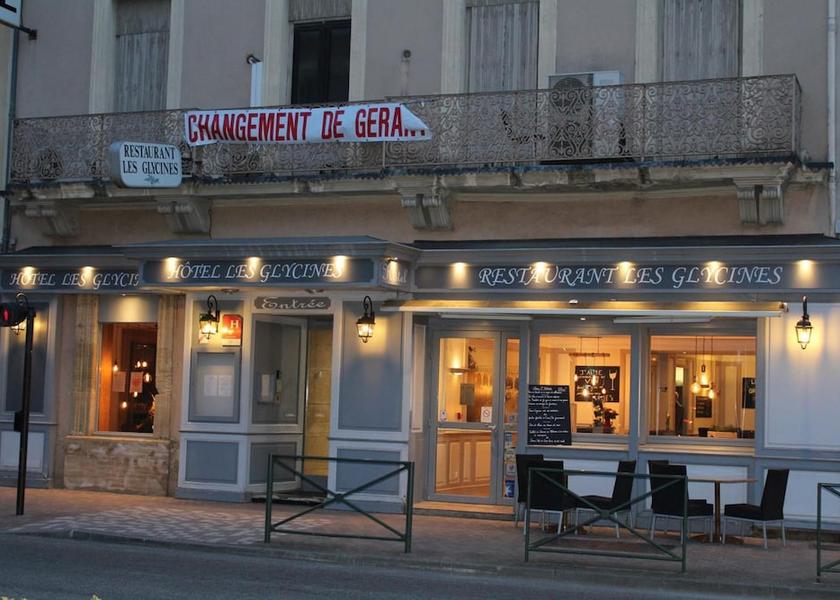 Occitanie Remoulins Exterior Detail